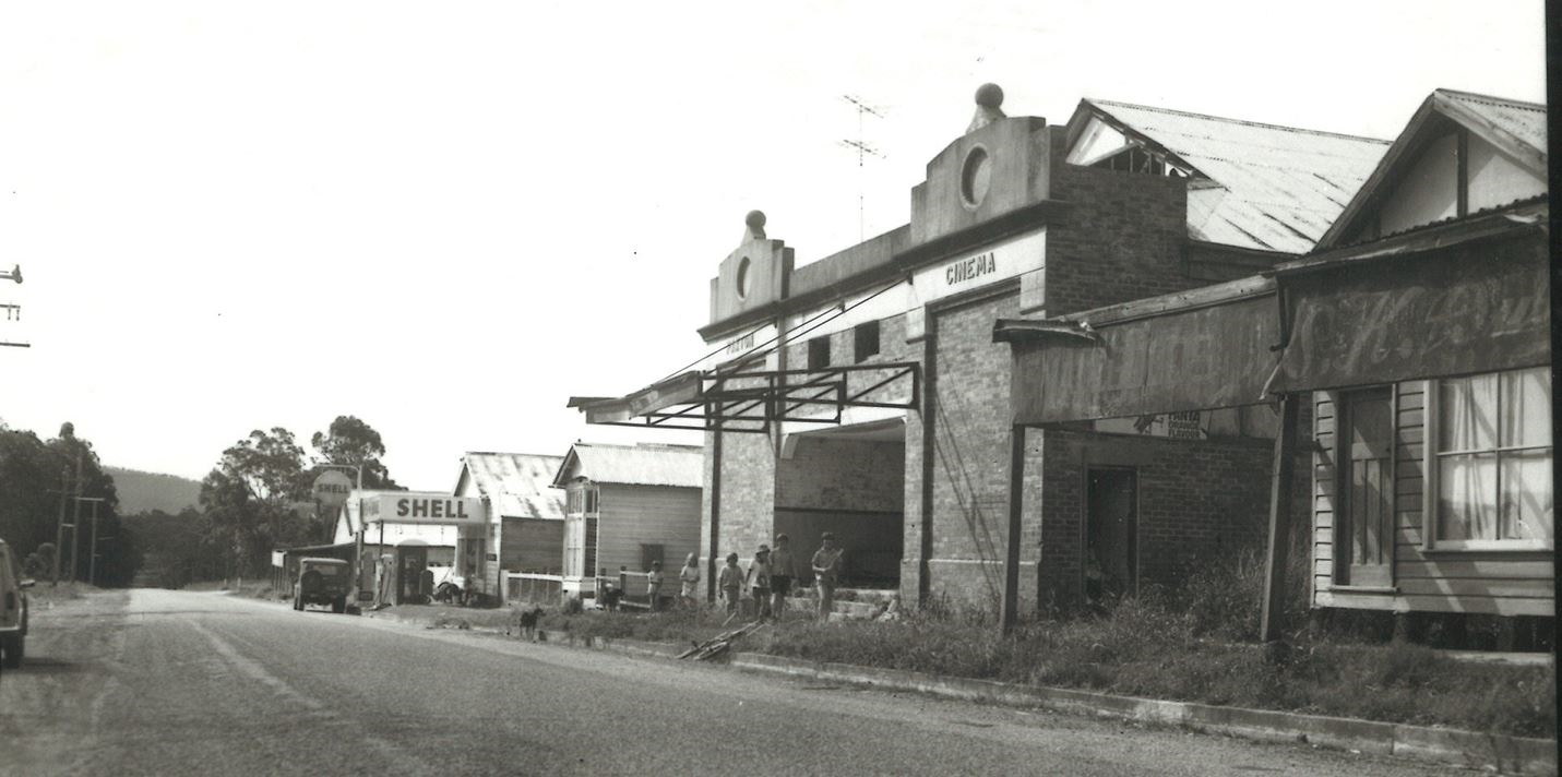 SEPTEMBER-Paxton-cinema.jpg