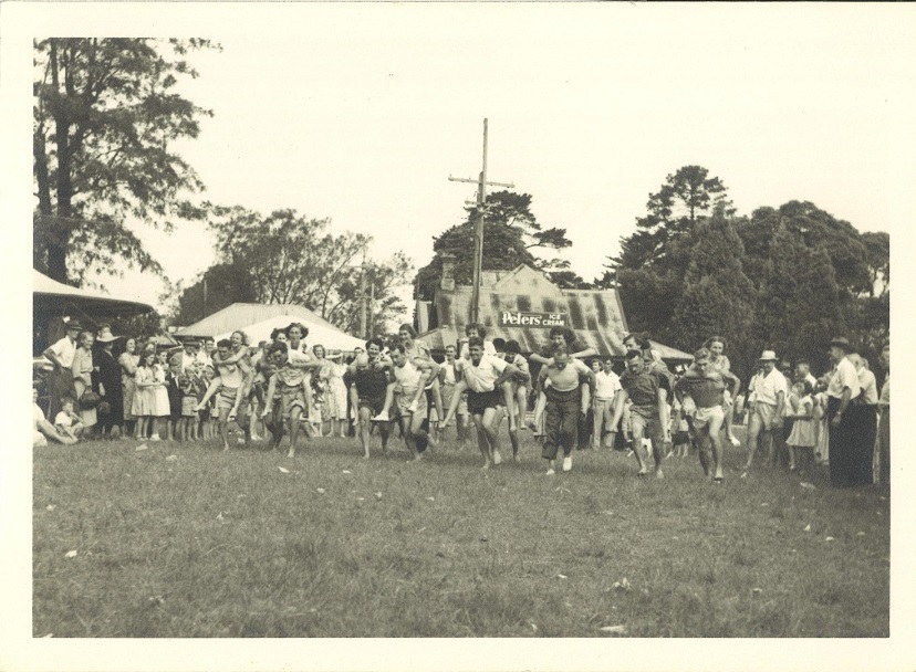 JULY - Aberdare Colliery picnic Speers Point Park 1940s-1950s (15).jpg