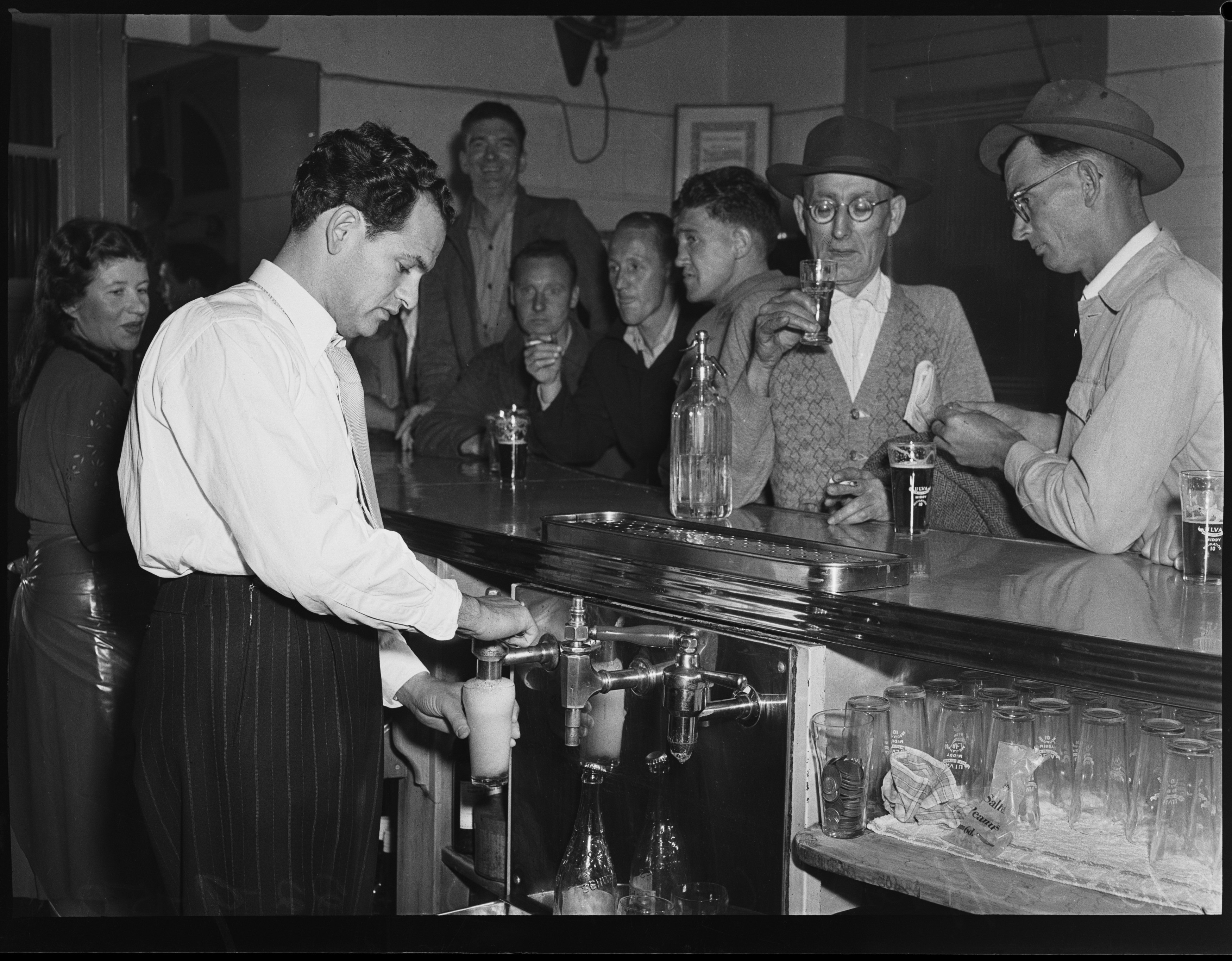 SEPTEMBER-Abe-Saffron-pub-in-Kings-Cross.jpg