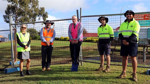 Cessnock City Council General Manager Lotta Jackson, Vegetation and Civic Spaces Coordinator Lyall Green, Mayor Bob Pynsent and Open Spaces Team Members