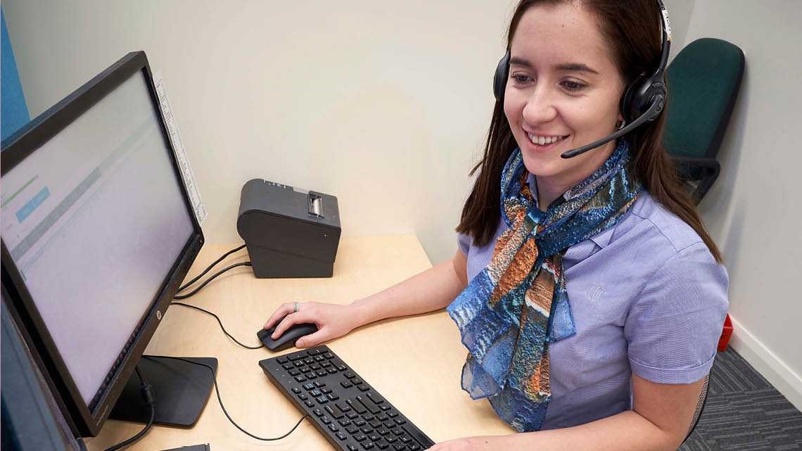 Image of Customer Service Officer operating live chat