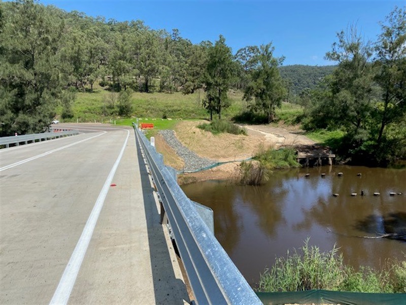 Paynes Crossing Bridge - View to Wollombi side of bridge